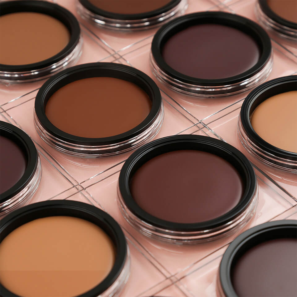 HUDA BEAUTY TANTOUR